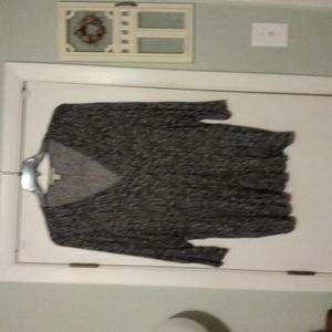 Dana Buchman  3/4 sleeve top